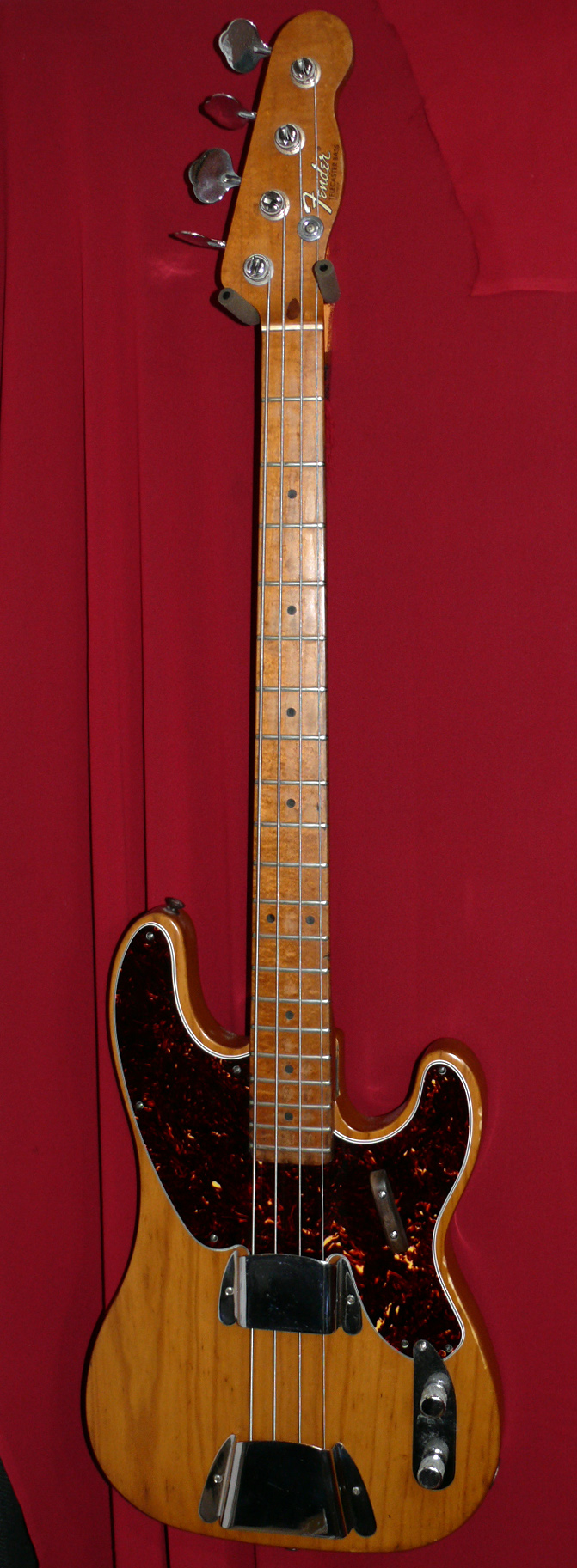 Fender `68 Telecaster Bass